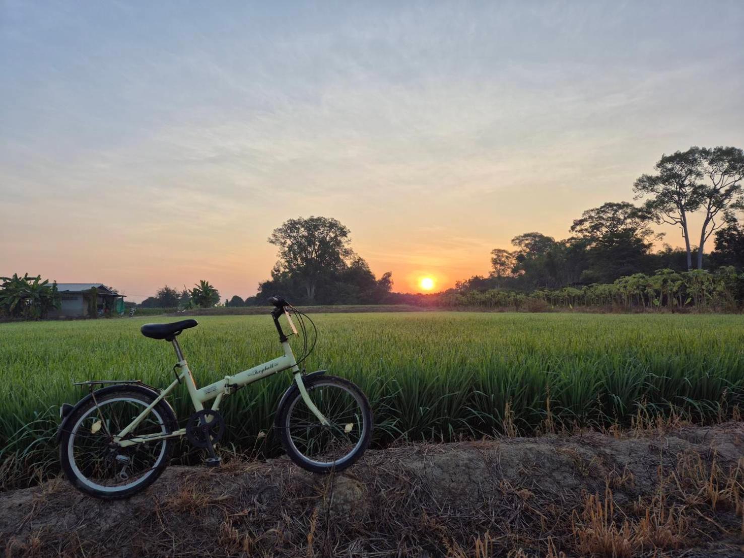 บ้านแม่อุทัยธานี Baanmae Uthaithani Kültér fotó
